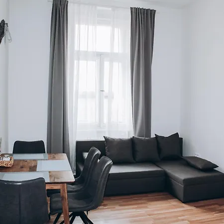 Sokolska Apartment Prague Exterior photo